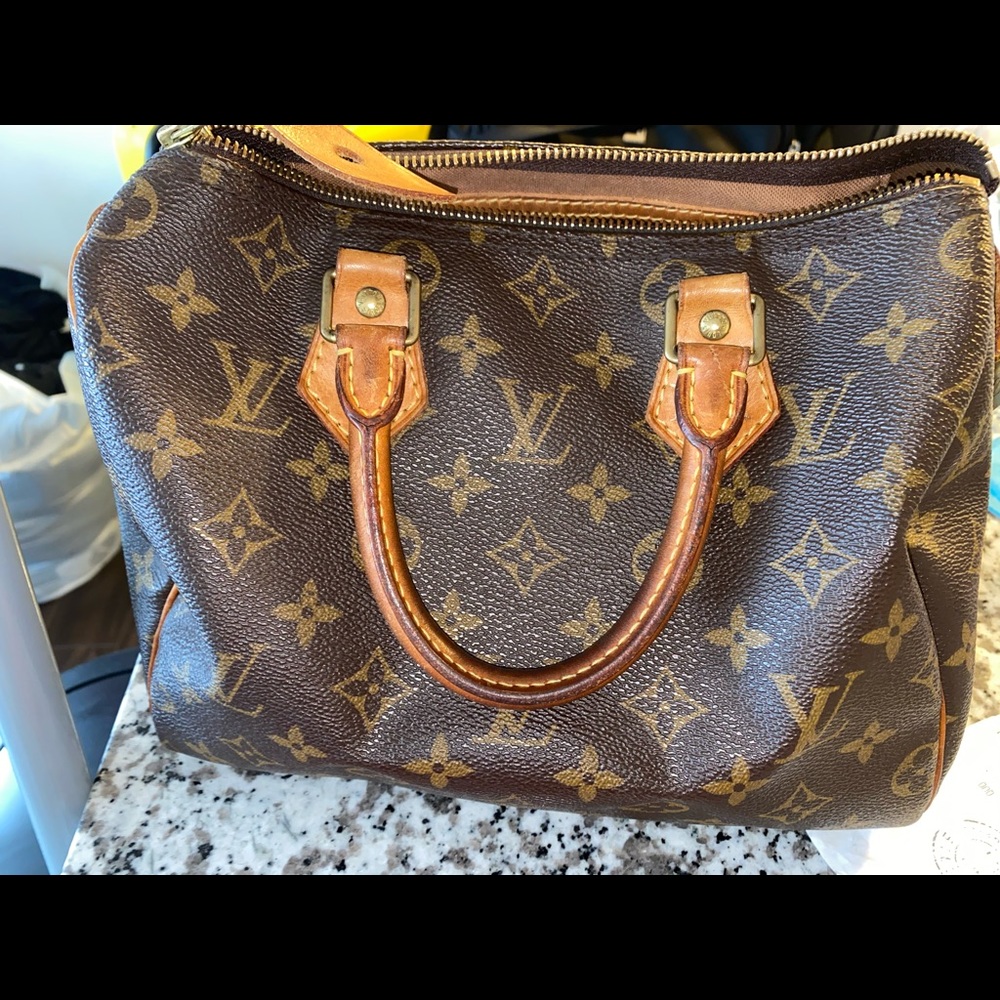 Louis Vuitton Speedy 25